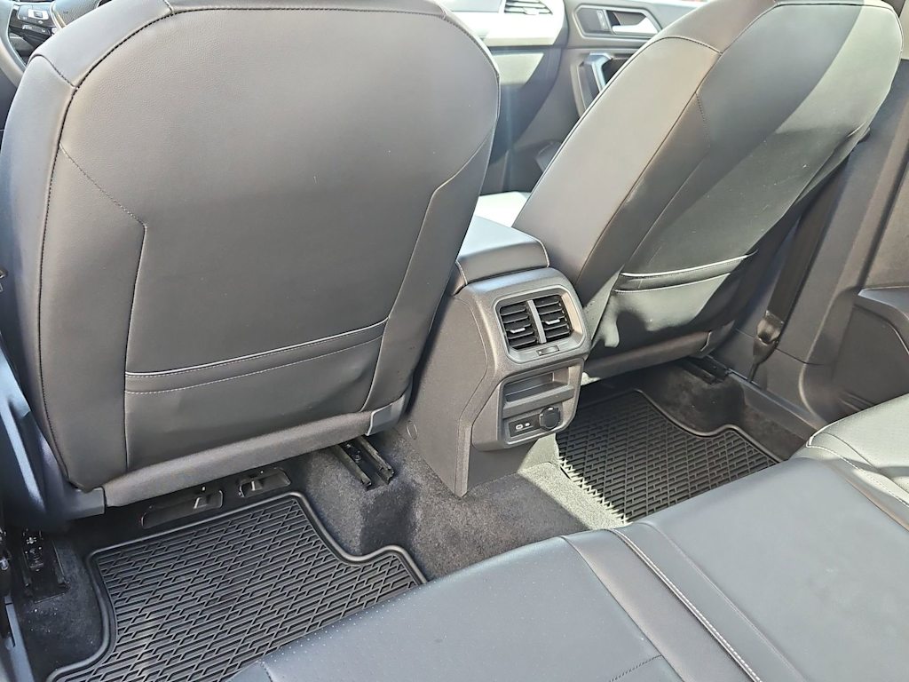 Thumbnail: 2021 Volkswagen Tiguan - 26
