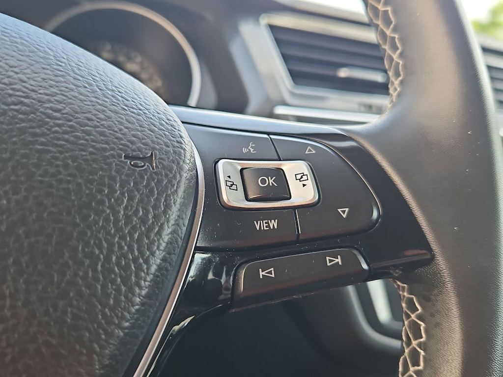Thumbnail: 2021 Volkswagen Tiguan - 29