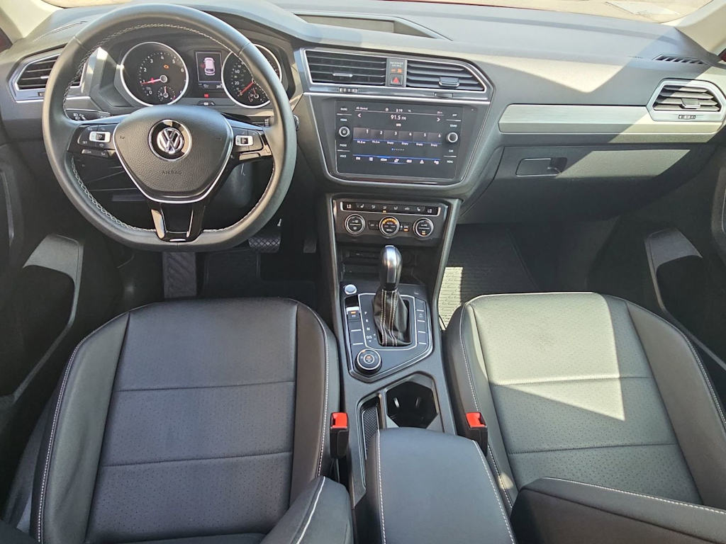 Thumbnail: 2021 Volkswagen Tiguan - 10