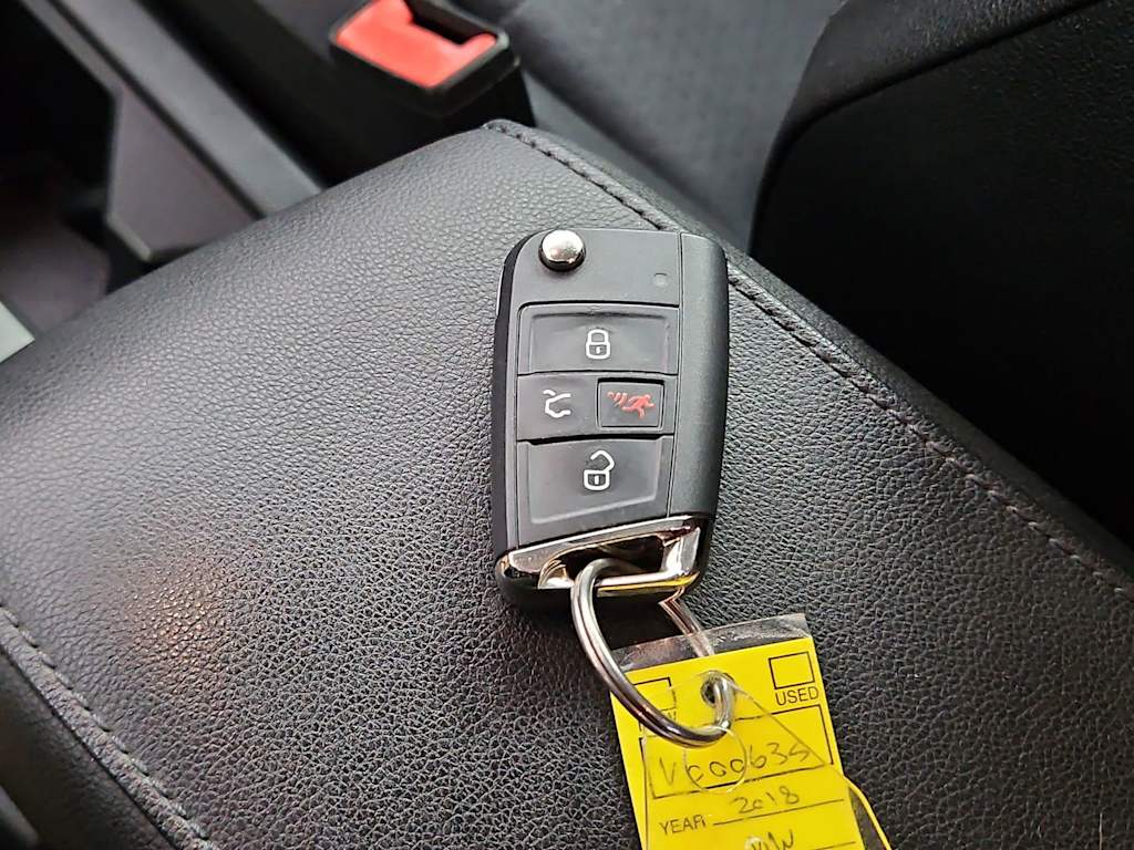 Thumbnail: 2018 Volkswagen Tiguan - 19