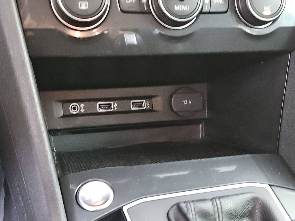 Thumbnail: 2018 Volkswagen Tiguan - 35