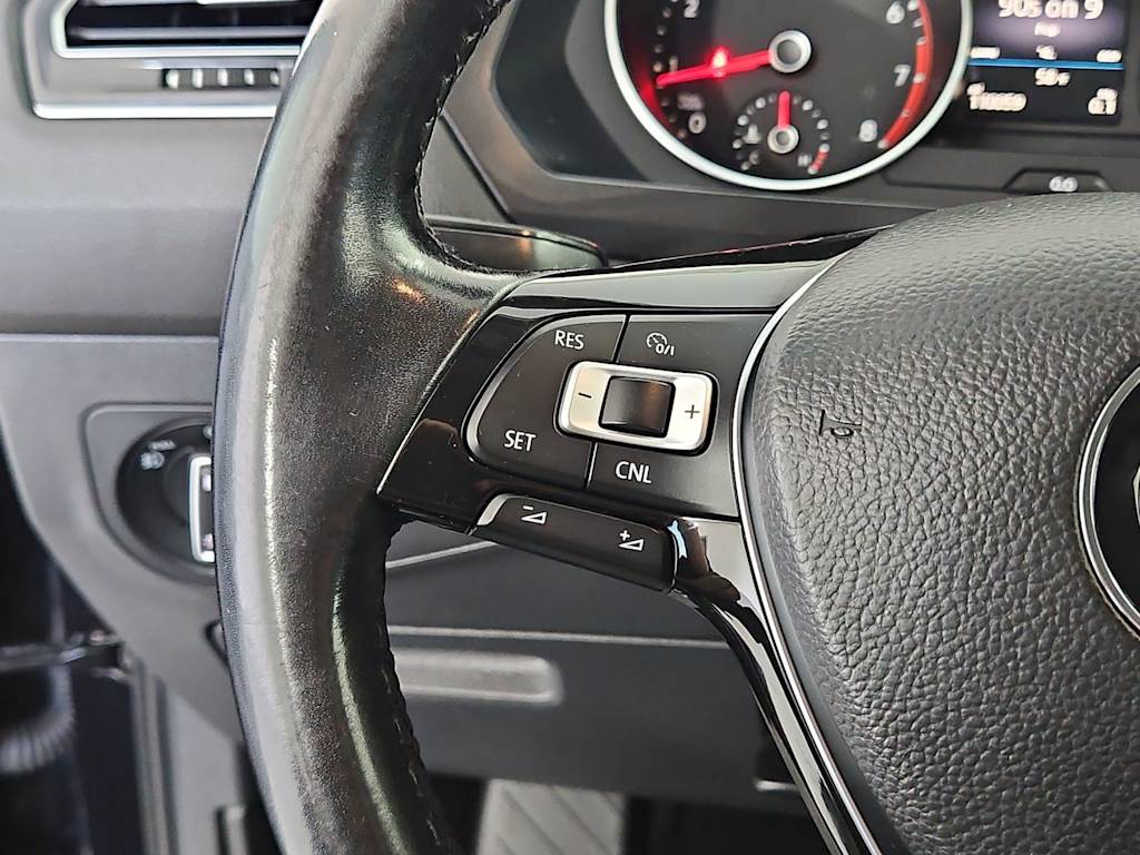 Thumbnail: 2018 Volkswagen Tiguan - 29