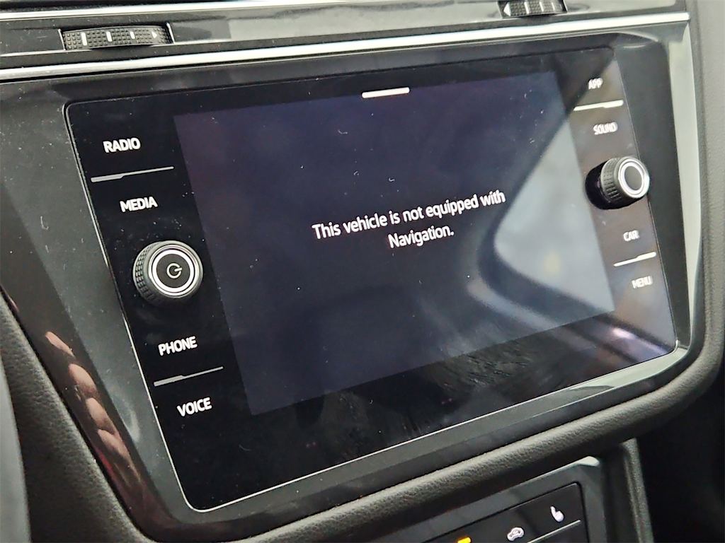 Thumbnail: 2022 Volkswagen Tiguan - 15