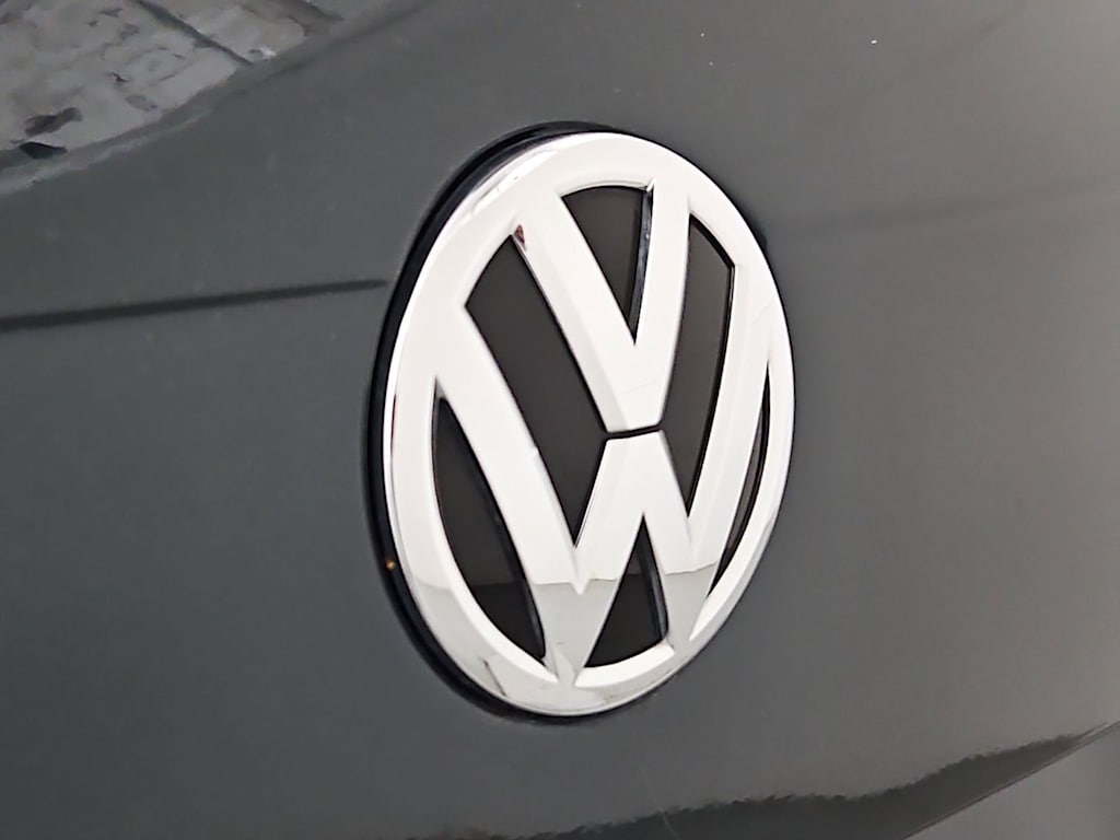 Thumbnail: 2018 Volkswagen Tiguan - 7