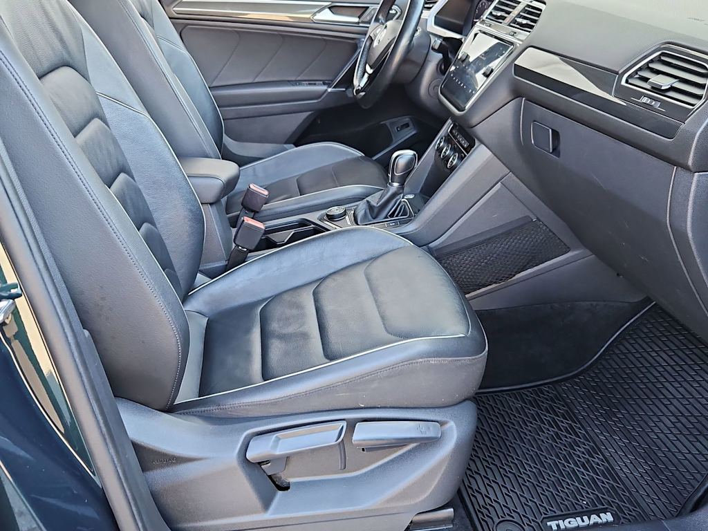 Thumbnail: 2018 Volkswagen Tiguan - 12