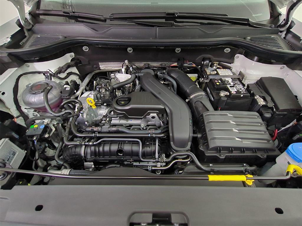 Thumbnail: 2025 Volkswagen Taos - 9