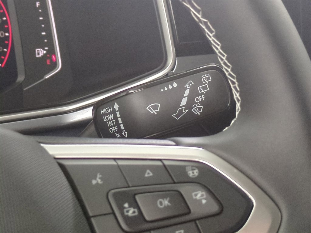 Thumbnail: 2025 Volkswagen Taos - 16