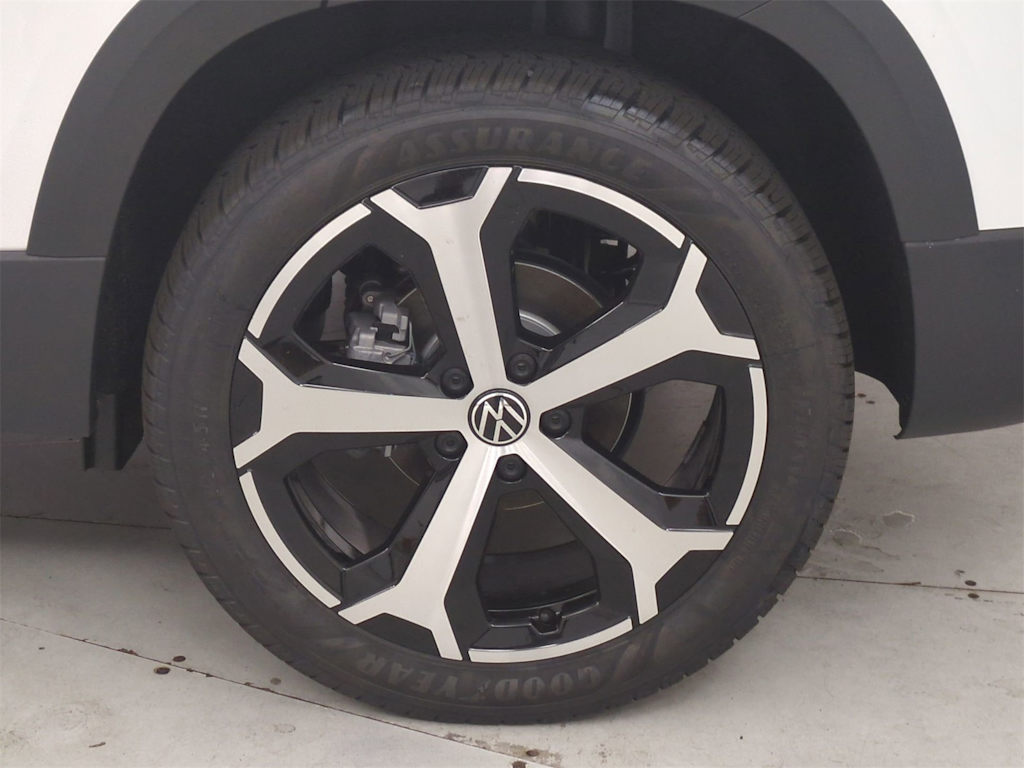 Thumbnail: 2025 Volkswagen Taos - 8