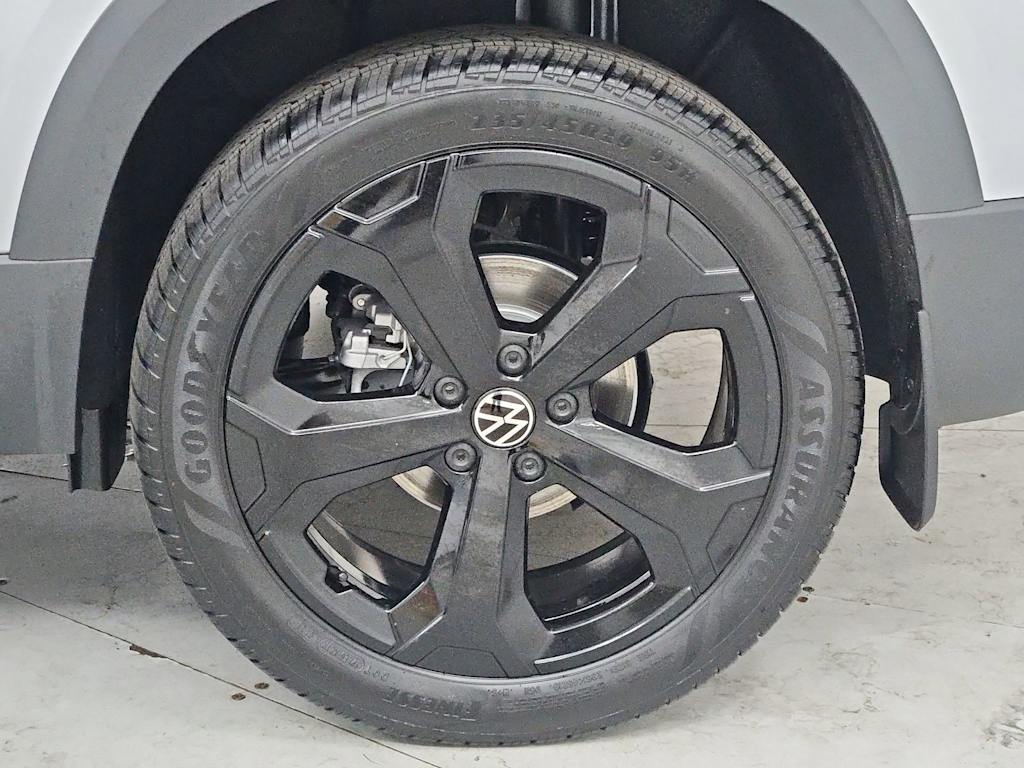 Thumbnail: 2026 Volkswagen Taos - 8