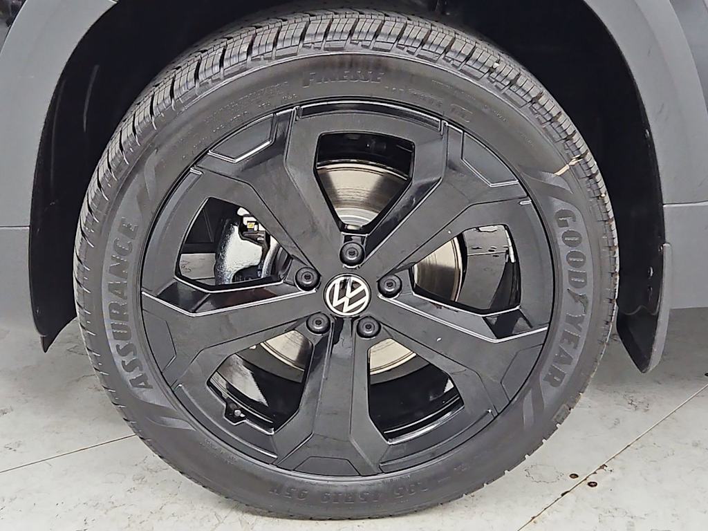 Thumbnail: 2026 Volkswagen Taos - 8