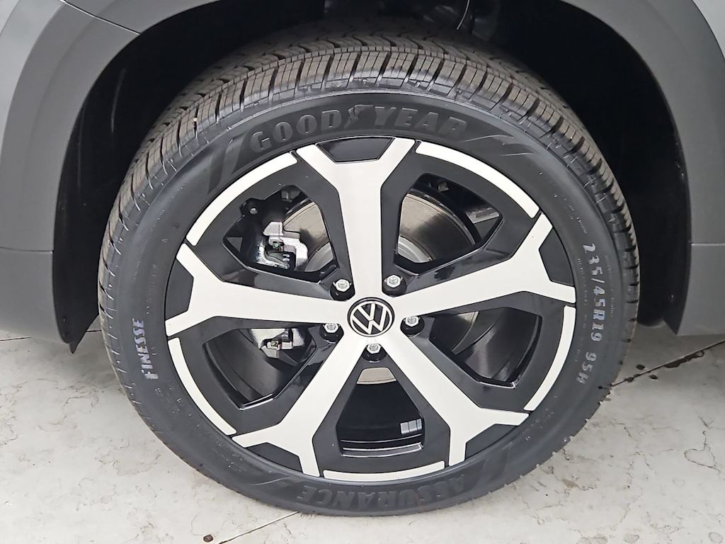 Thumbnail: 2026 Volkswagen Taos - 8