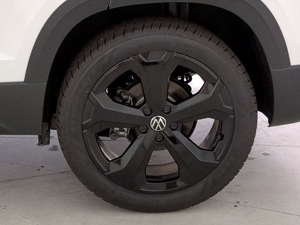 Thumbnail: 2025 Volkswagen Taos - 8