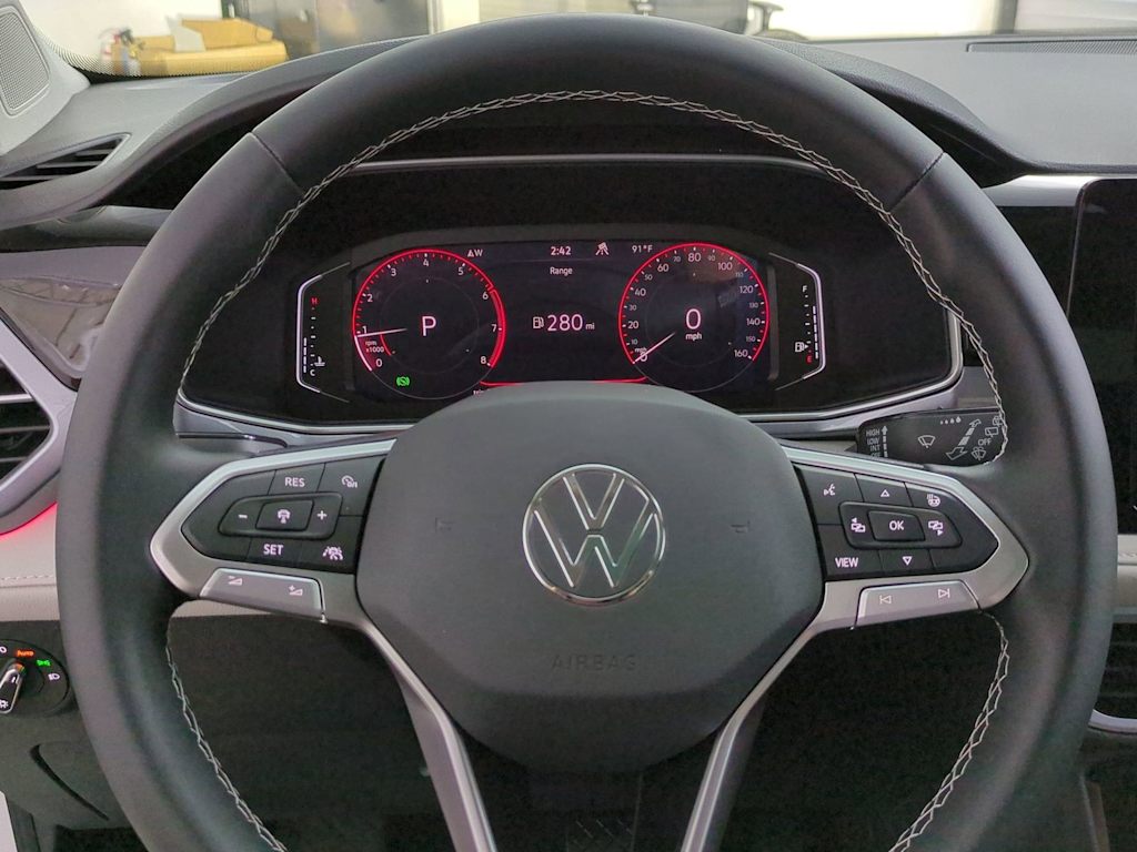 Thumbnail: 2025 Volkswagen Taos - 13