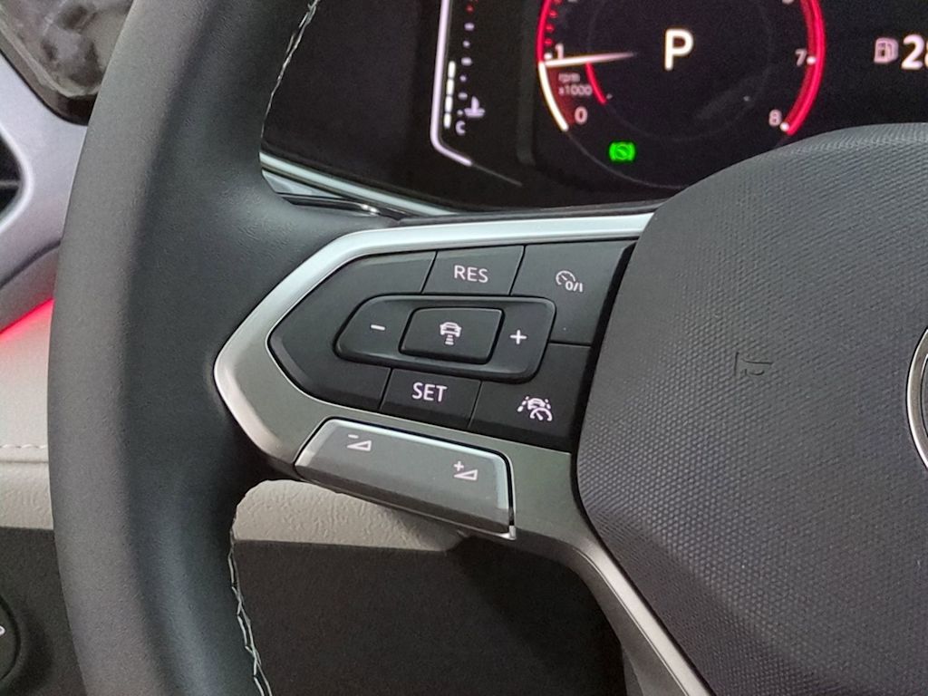 Thumbnail: 2025 Volkswagen Taos - 32