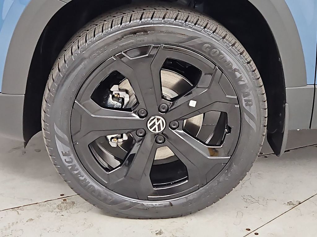 Thumbnail: 2026 Volkswagen Taos - 8