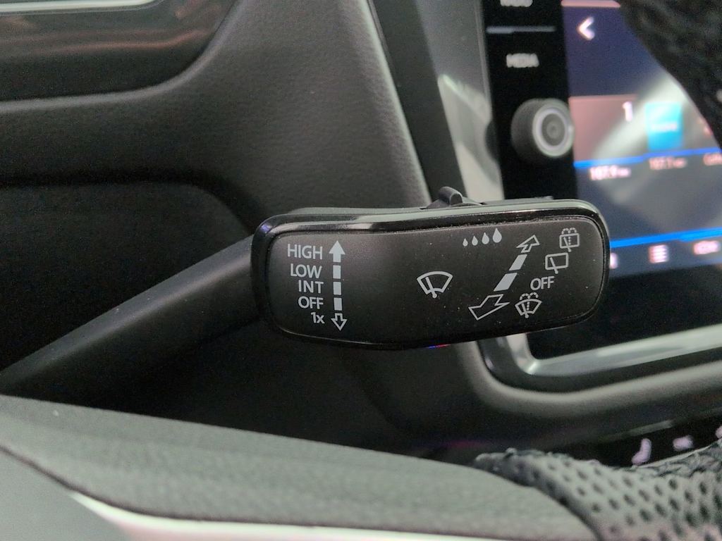 Thumbnail: 2022 Volkswagen Tiguan - 32