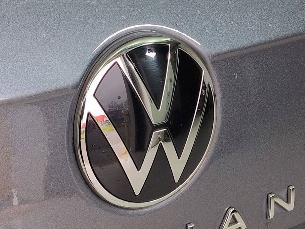 Thumbnail: 2022 Volkswagen Tiguan - 7