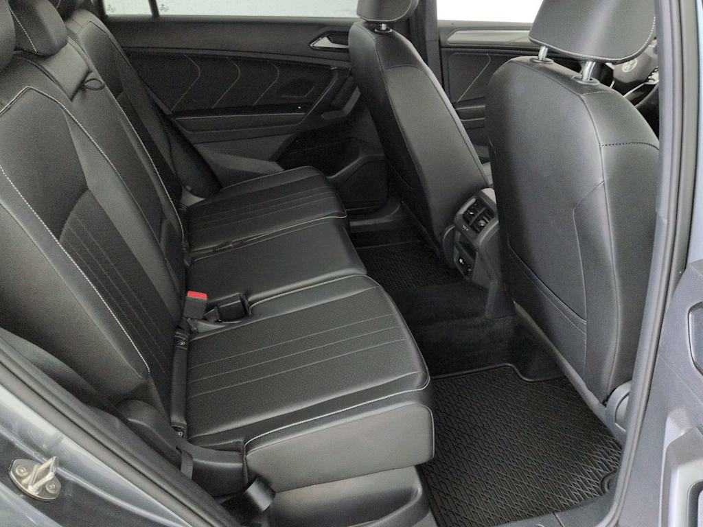 Thumbnail: 2022 Volkswagen Tiguan - 28