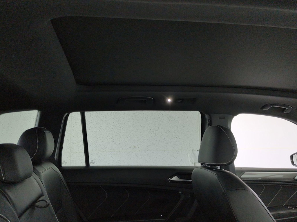 Thumbnail: 2022 Volkswagen Tiguan - 29