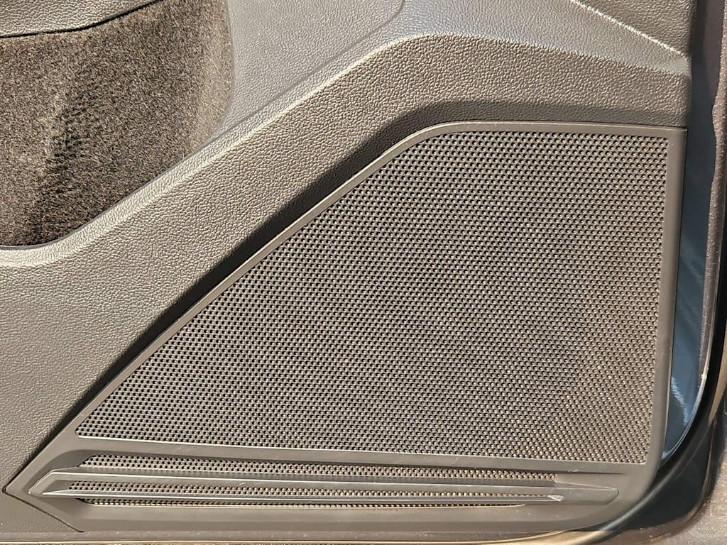Thumbnail: 2023 Volkswagen Tiguan - 34