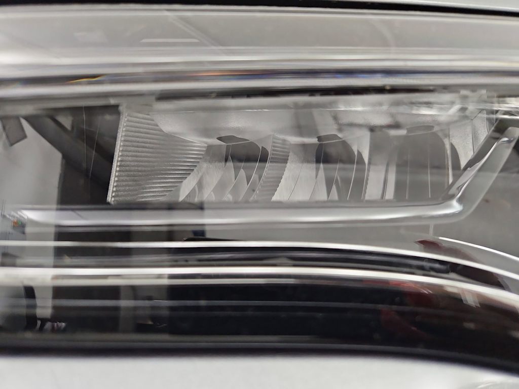 Thumbnail: 2025 Volkswagen Taos - 19