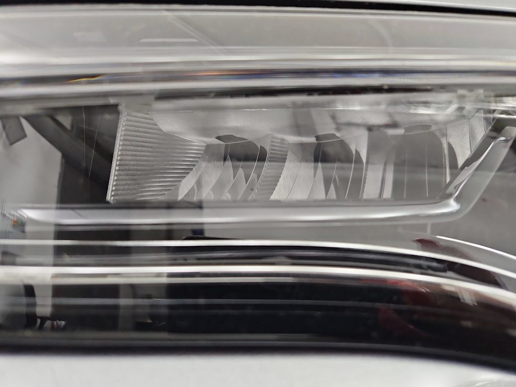 Thumbnail: 2025 Volkswagen Taos - 19