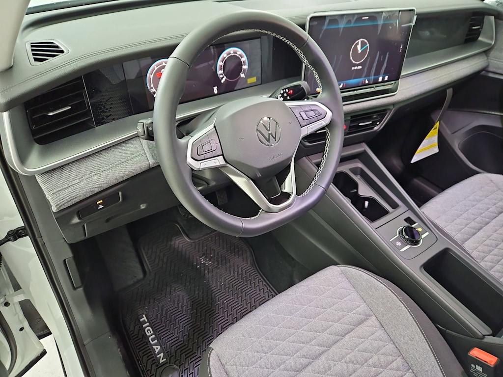 Thumbnail: 2026 Volkswagen Tiguan - 2