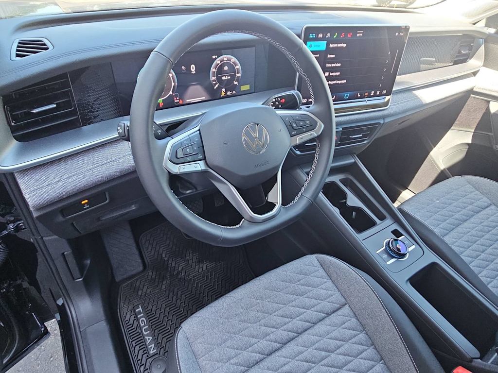 Thumbnail: 2026 Volkswagen Tiguan - 2