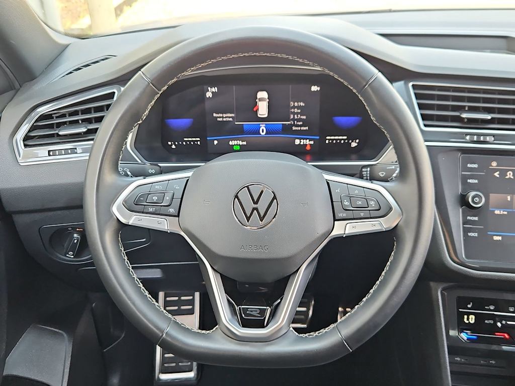 Thumbnail: 2023 Volkswagen Tiguan - 14