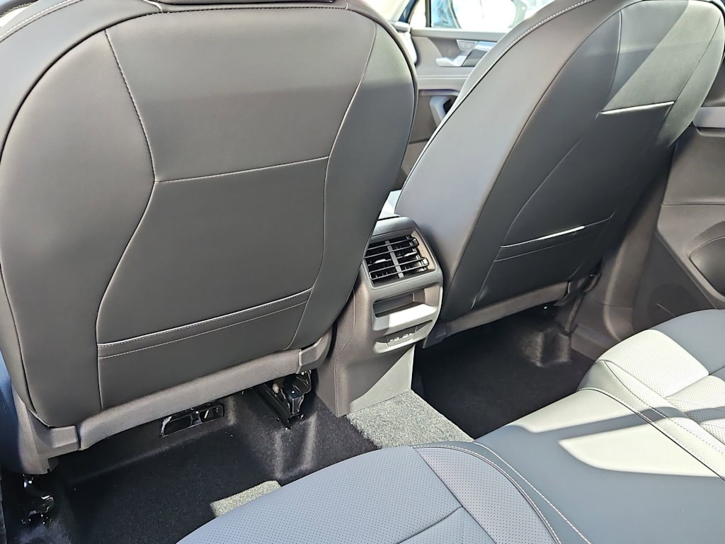 Thumbnail: 2026 Volkswagen Tiguan - 13