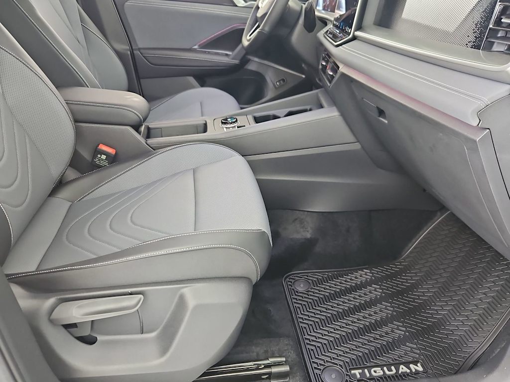 Thumbnail: 2026 Volkswagen Tiguan - 12