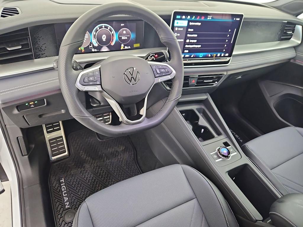Thumbnail: 2026 Volkswagen Tiguan - 2