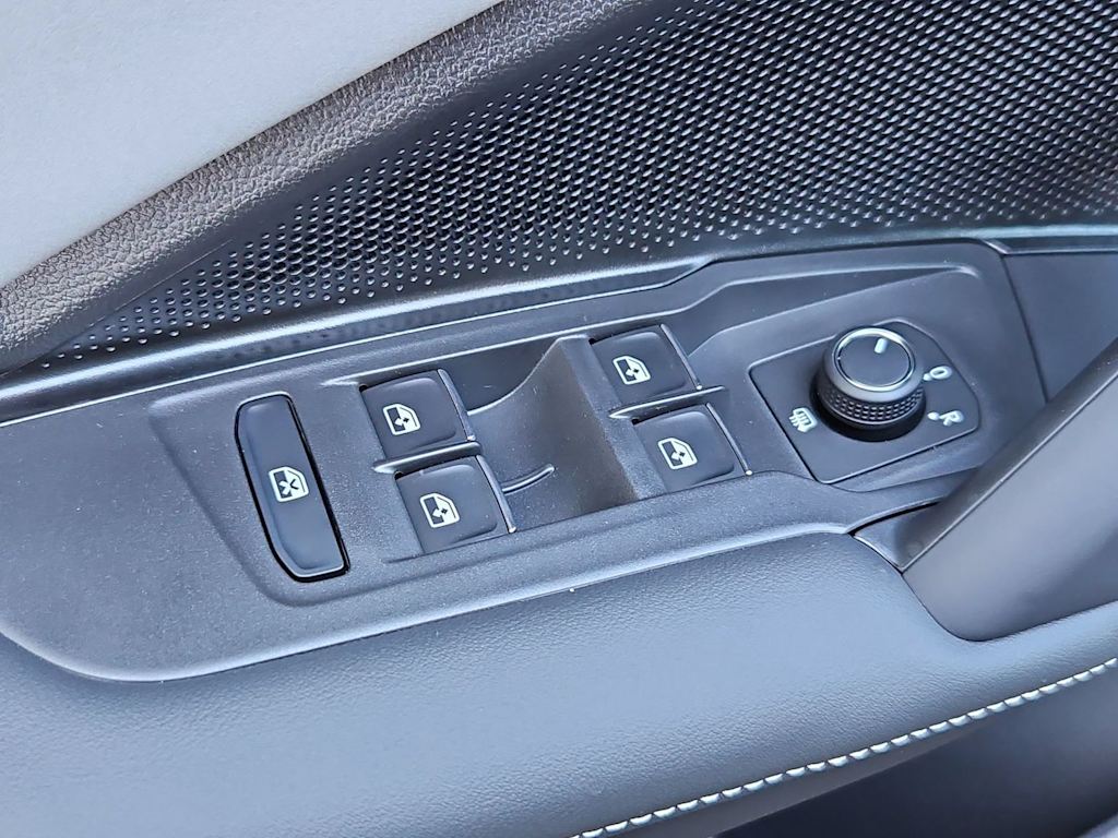 Thumbnail: 2026 Volkswagen Tiguan - 25