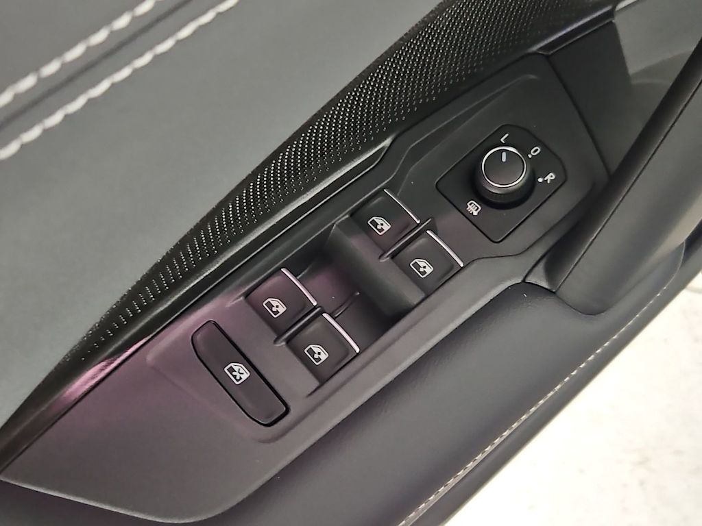 Thumbnail: 2026 Volkswagen Tiguan - 26