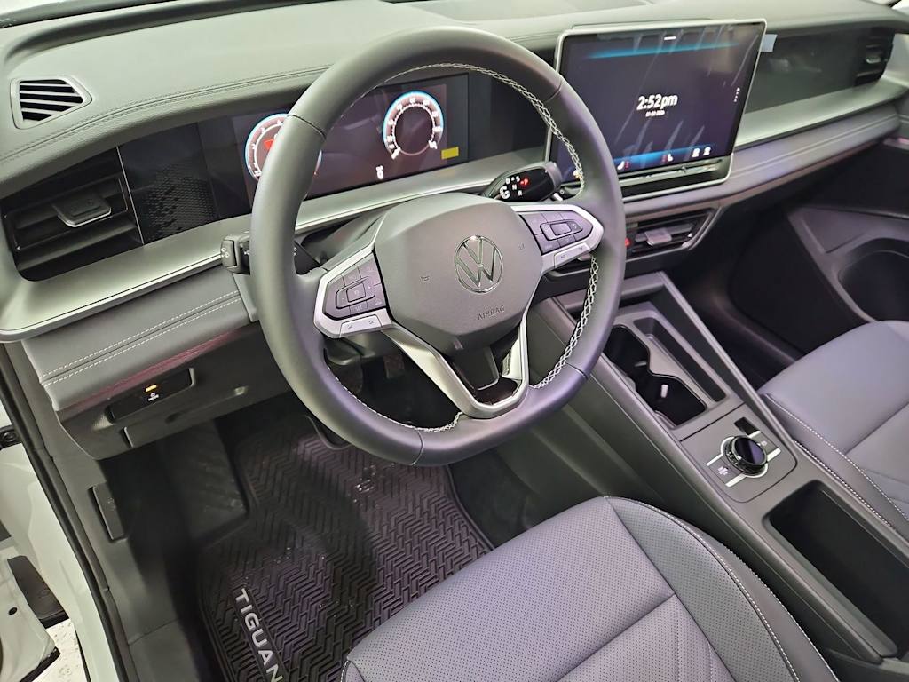 Thumbnail: 2026 Volkswagen Tiguan - 2