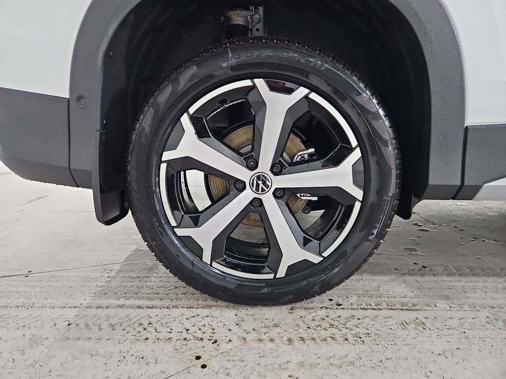 Thumbnail: 2026 Volkswagen Tiguan - 8