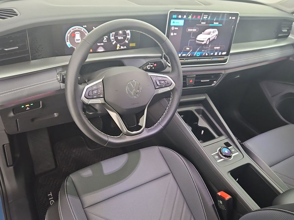 Thumbnail: 2026 Volkswagen Tiguan - 2