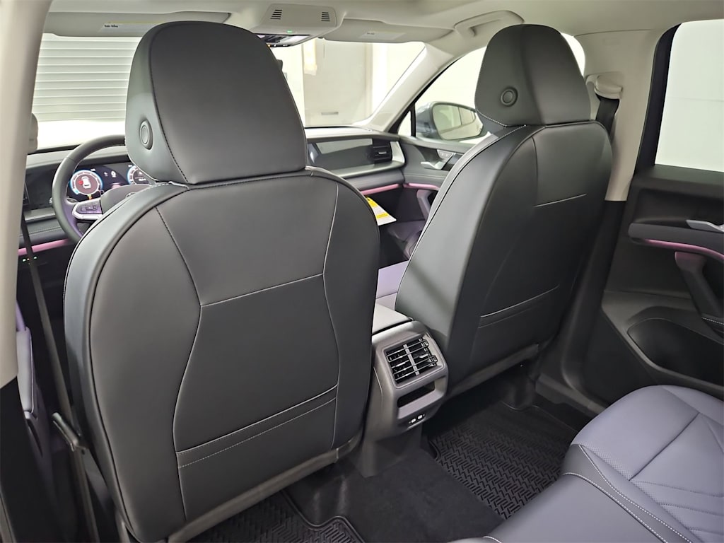 Thumbnail: 2025 Volkswagen Tiguan - 13