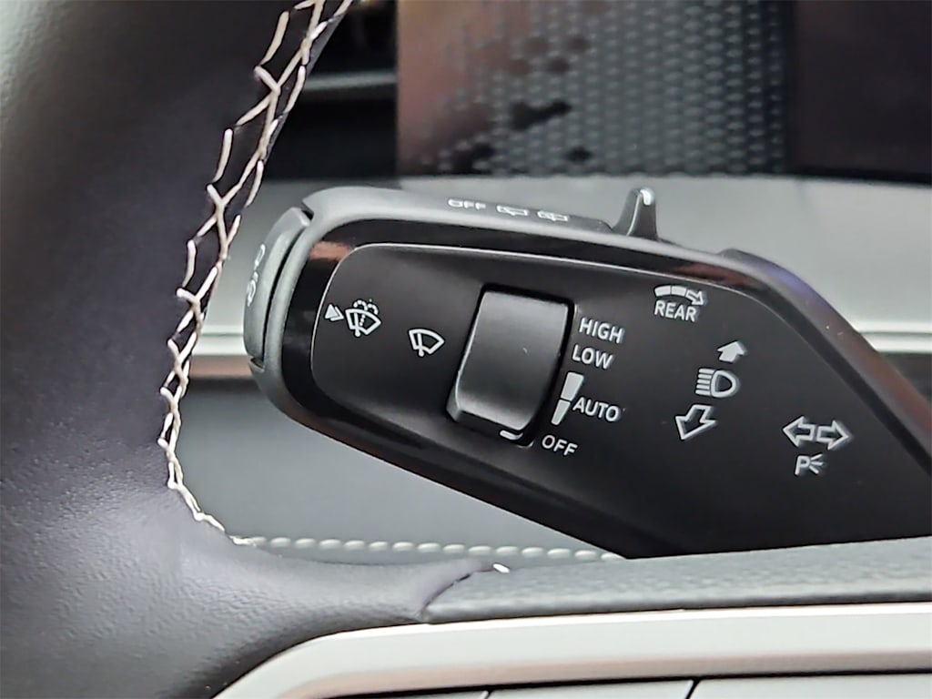 Thumbnail: 2025 Volkswagen Tiguan - 32