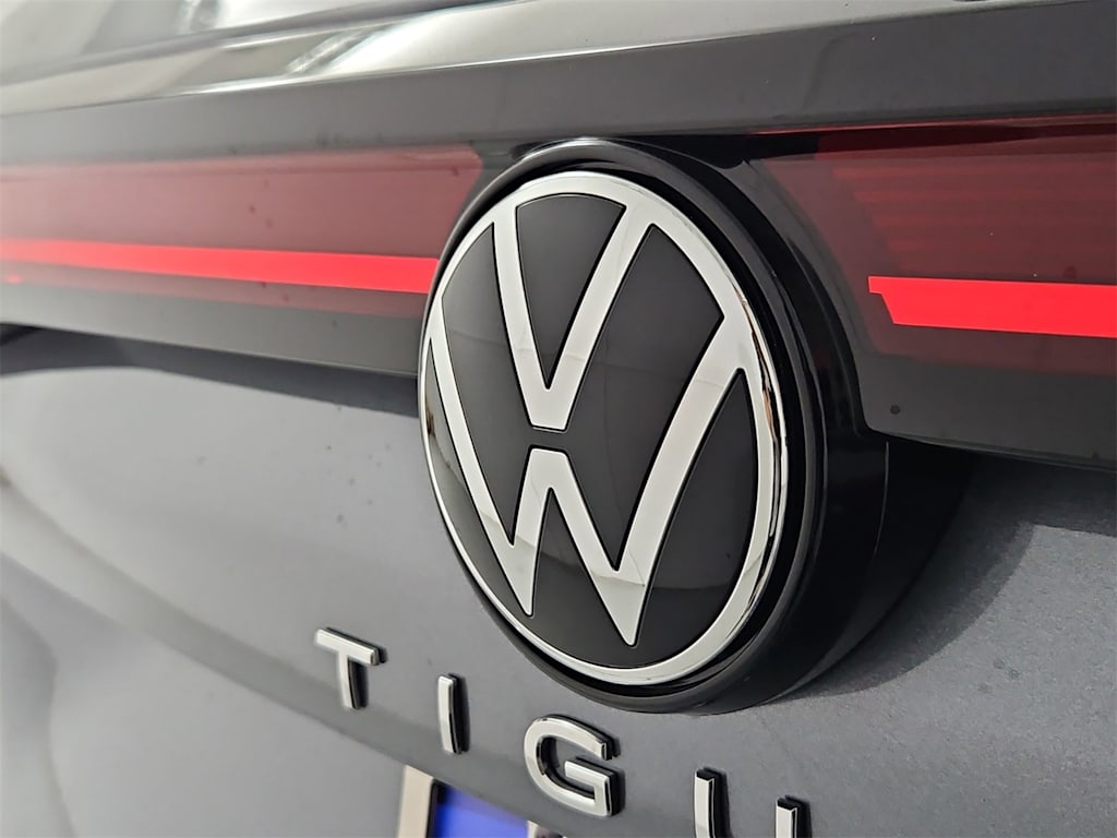 Thumbnail: 2025 Volkswagen Tiguan - 7