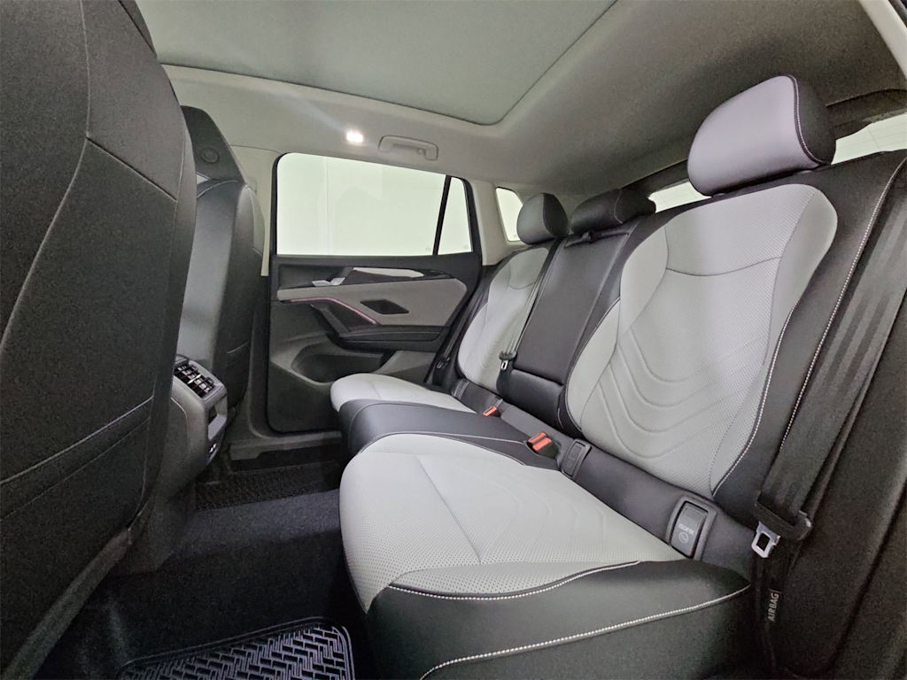 Thumbnail: 2025 Volkswagen Tiguan - 26