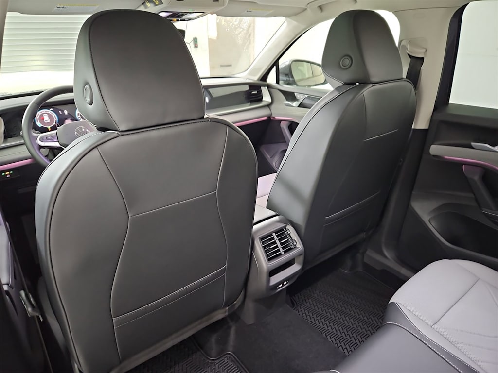 Thumbnail: 2025 Volkswagen Tiguan - 13