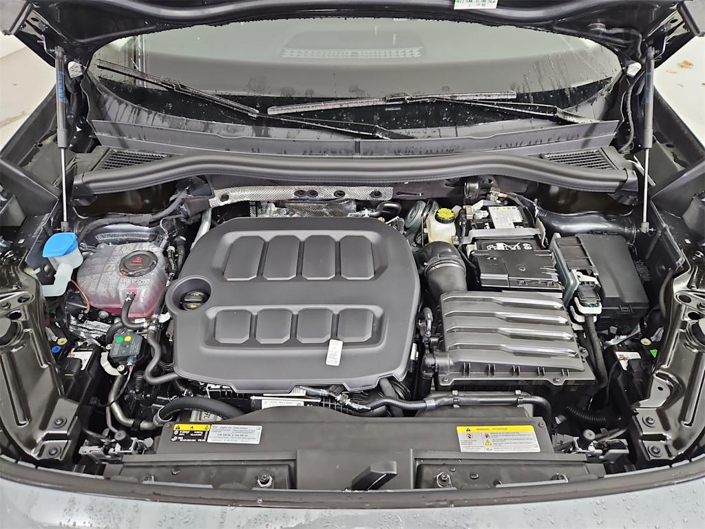 Thumbnail: 2025 Volkswagen Tiguan - 9