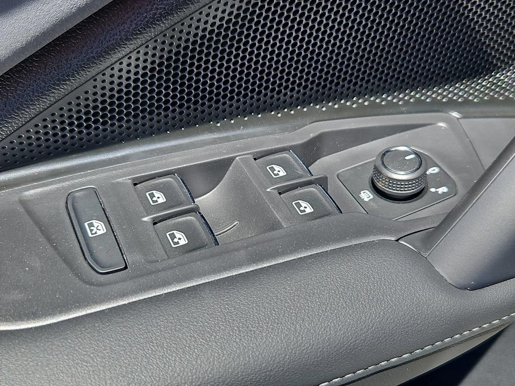 Thumbnail: 2026 Volkswagen Tiguan - 25