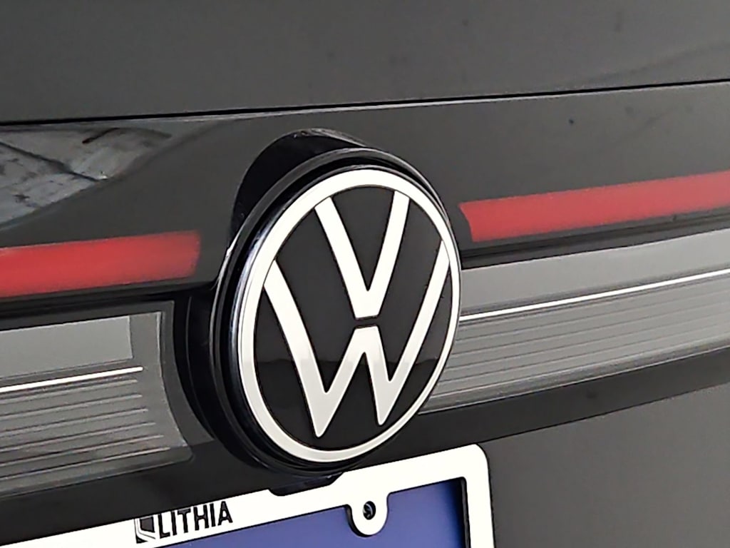 Thumbnail: 2026 Volkswagen Taos - 7