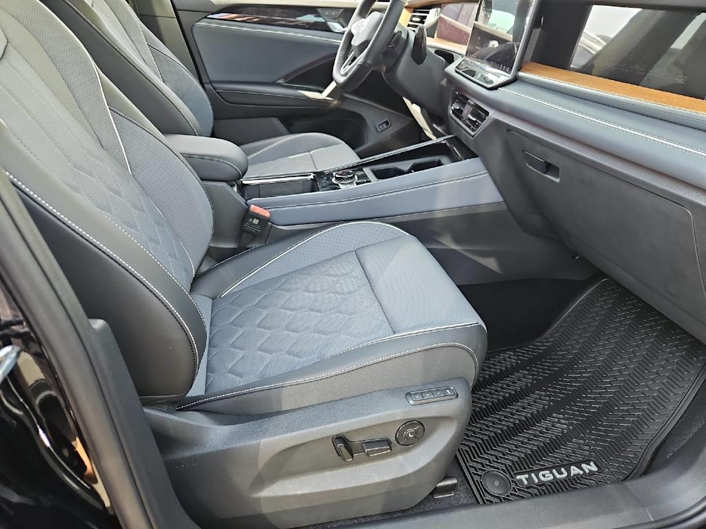 Thumbnail: 2026 Volkswagen Tiguan - 12