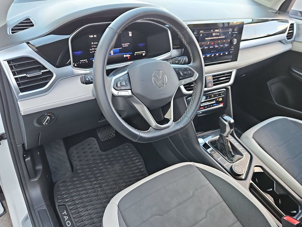 Thumbnail: 2025 Volkswagen Taos - 2