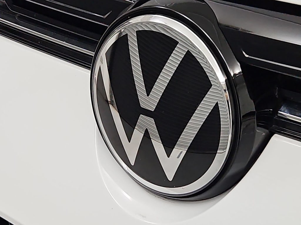 Thumbnail: 2025 Volkswagen Taos - 7