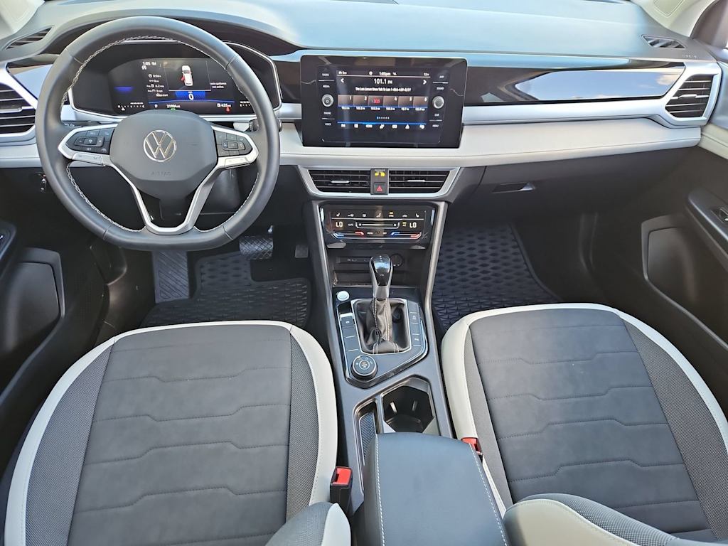 Thumbnail: 2025 Volkswagen Taos - 10
