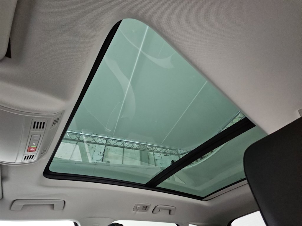 Thumbnail: 2025 Volkswagen Taos - 26